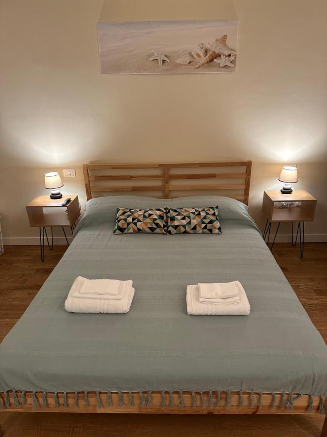 Maison In Centro Salerno Luaran gambar